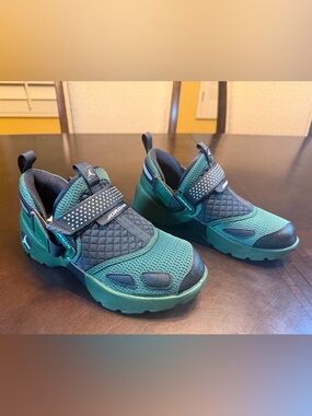 New Nike Air Jordan Trunner Sneakers Shoes Green Black Size US 7